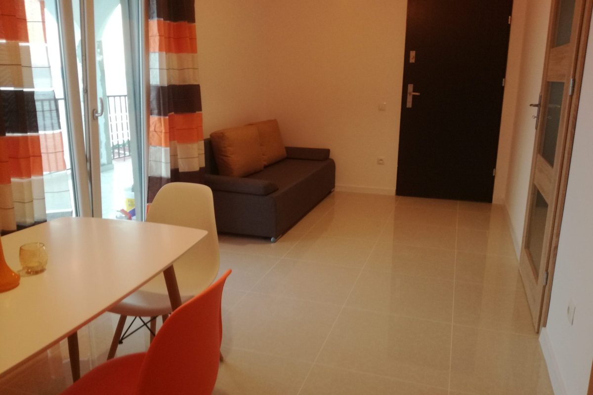 Apartament A (2+2) „Mandarynkowy” dav