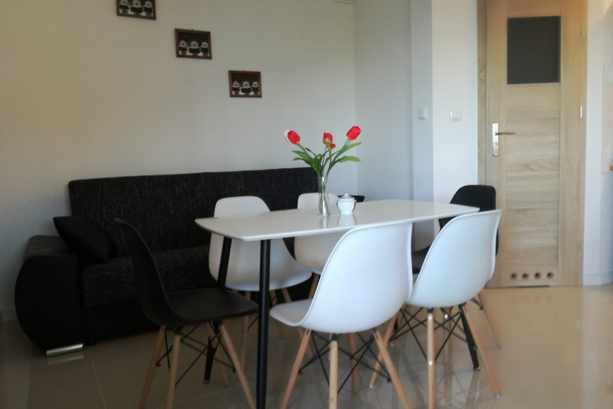 Apartament E (4+2) „Szachownica” bty