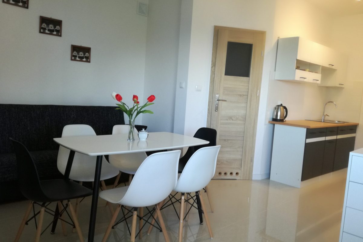 Apartament E (4+2) „Szachownica” bty