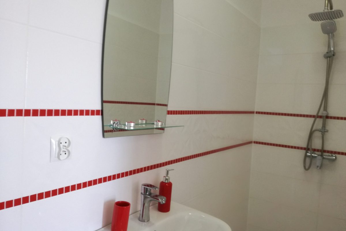 Apartament C (2+2) „Czerwone Serduszko” bty