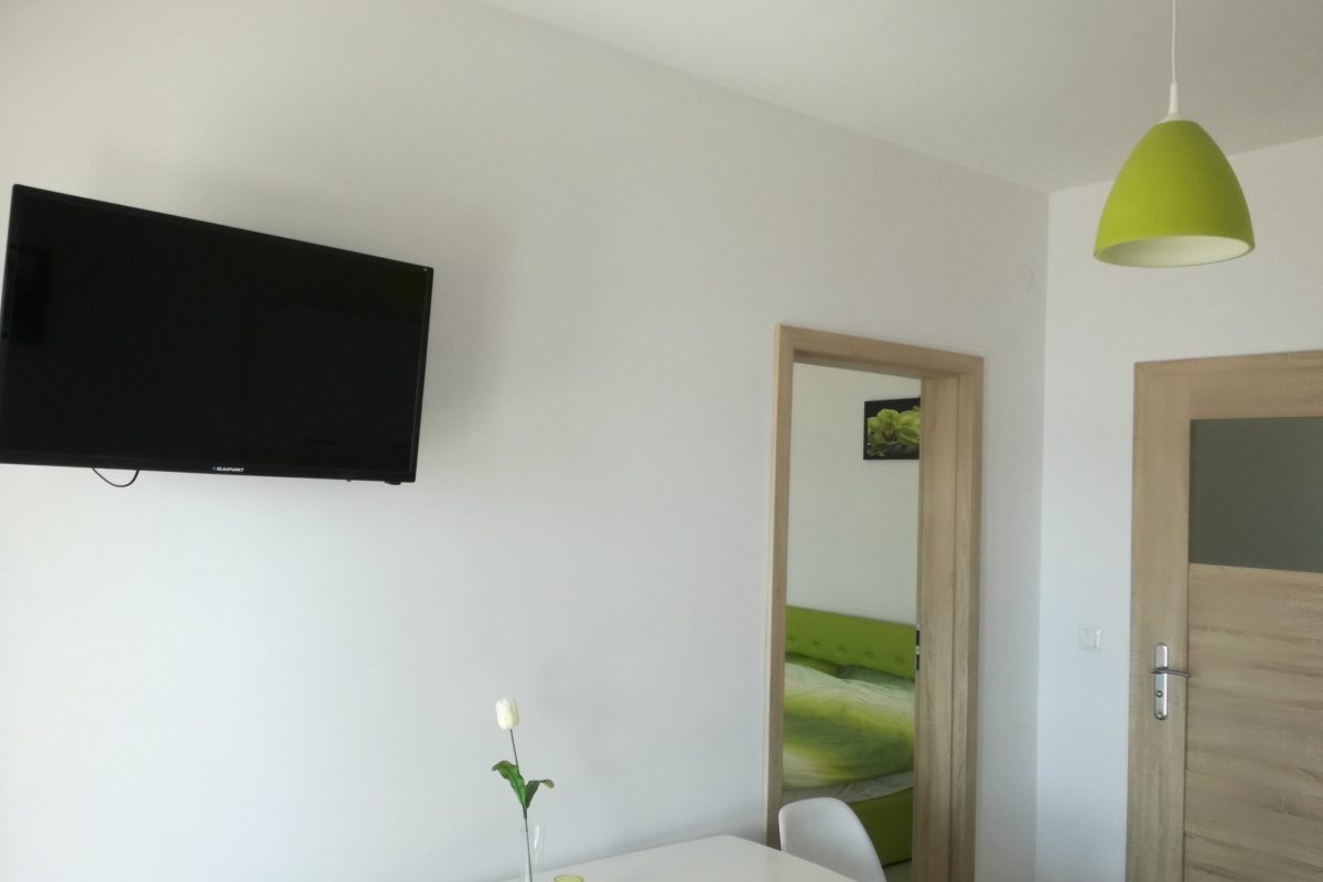 Apartament D (2+2) „Zielone Jabłuszko” bty