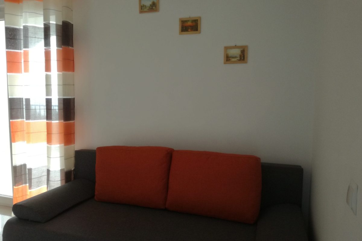 Apartament A (2+2) „Mandarynkowy” bty
